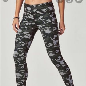 Fabletics Mid Rise Printed Powerhold Legging